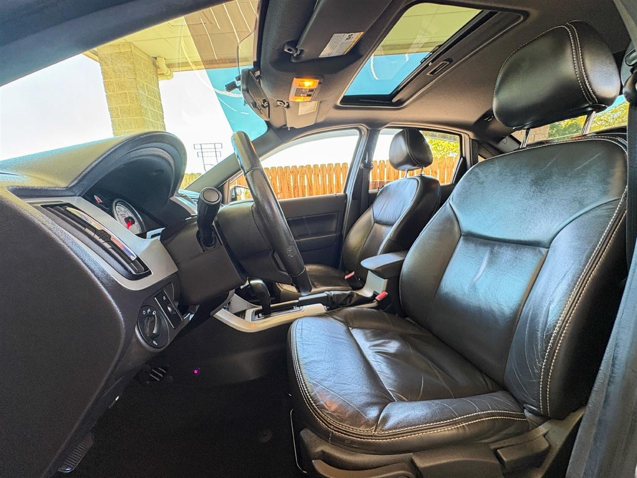 Ford Focus SEL 2010