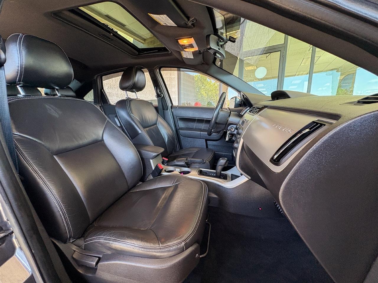 Ford Focus SEL 2010
