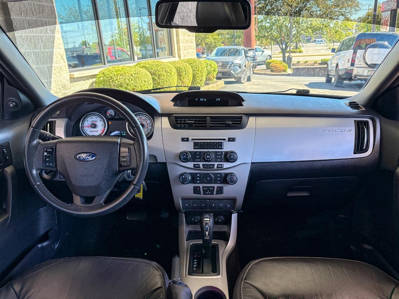 Ford Focus SEL 2010