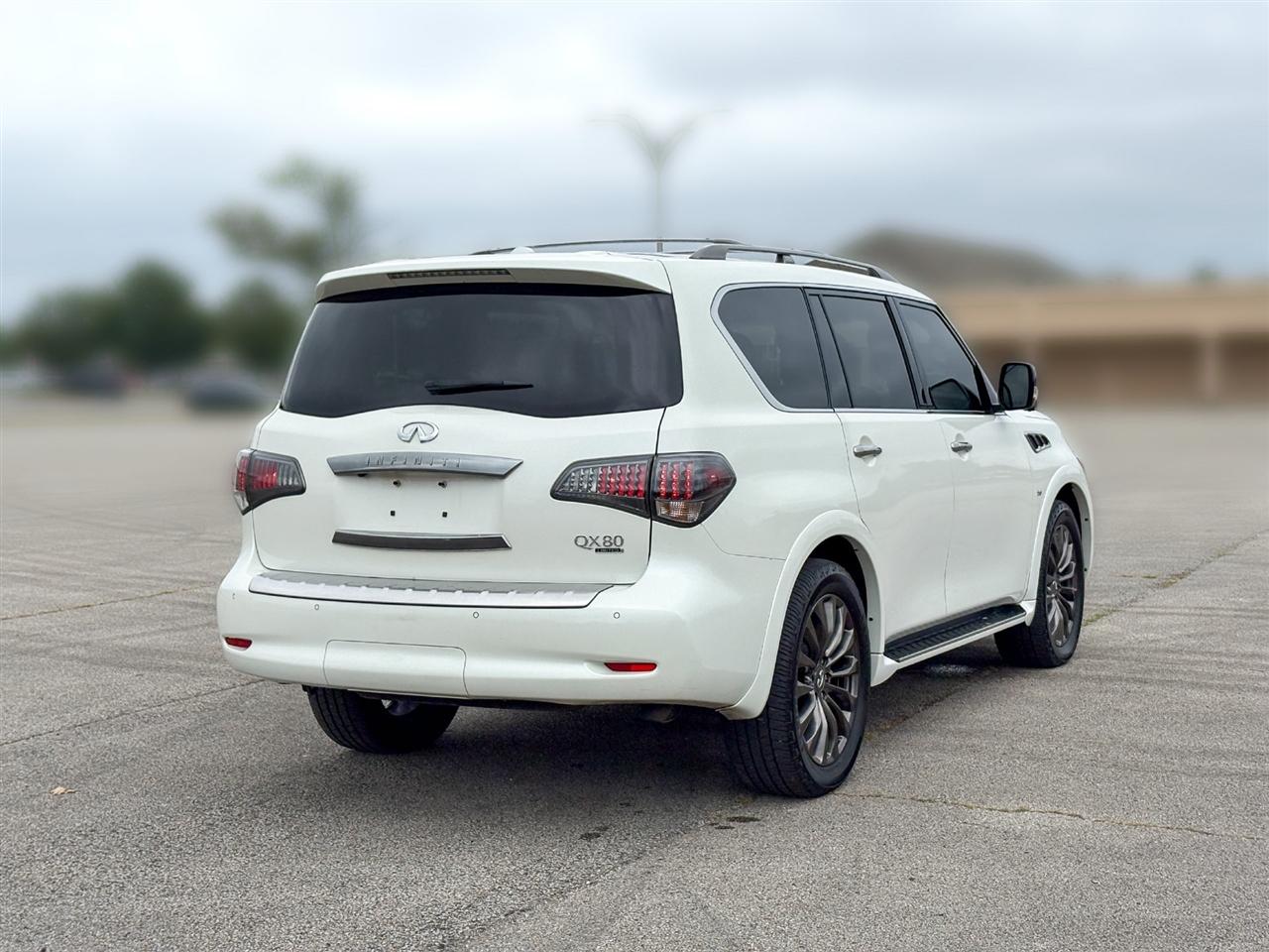 Infiniti QX80  2016