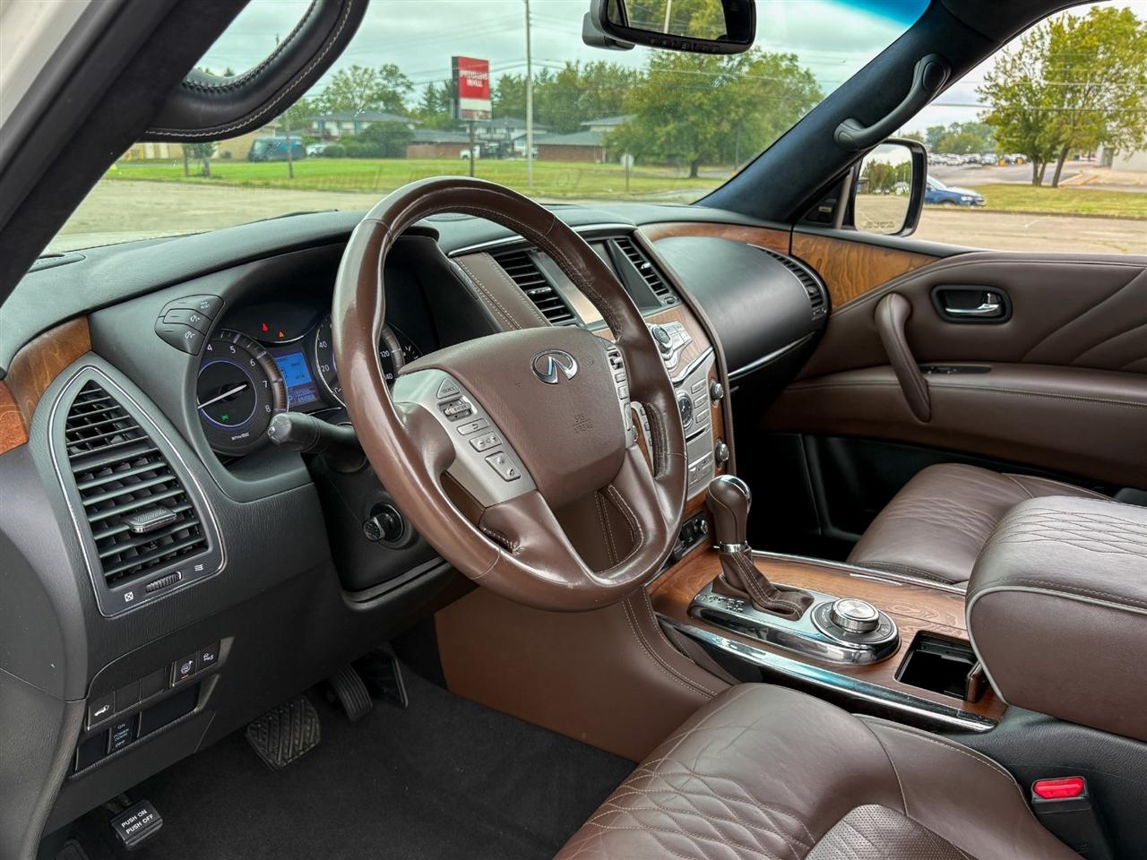 Infiniti QX80  2016