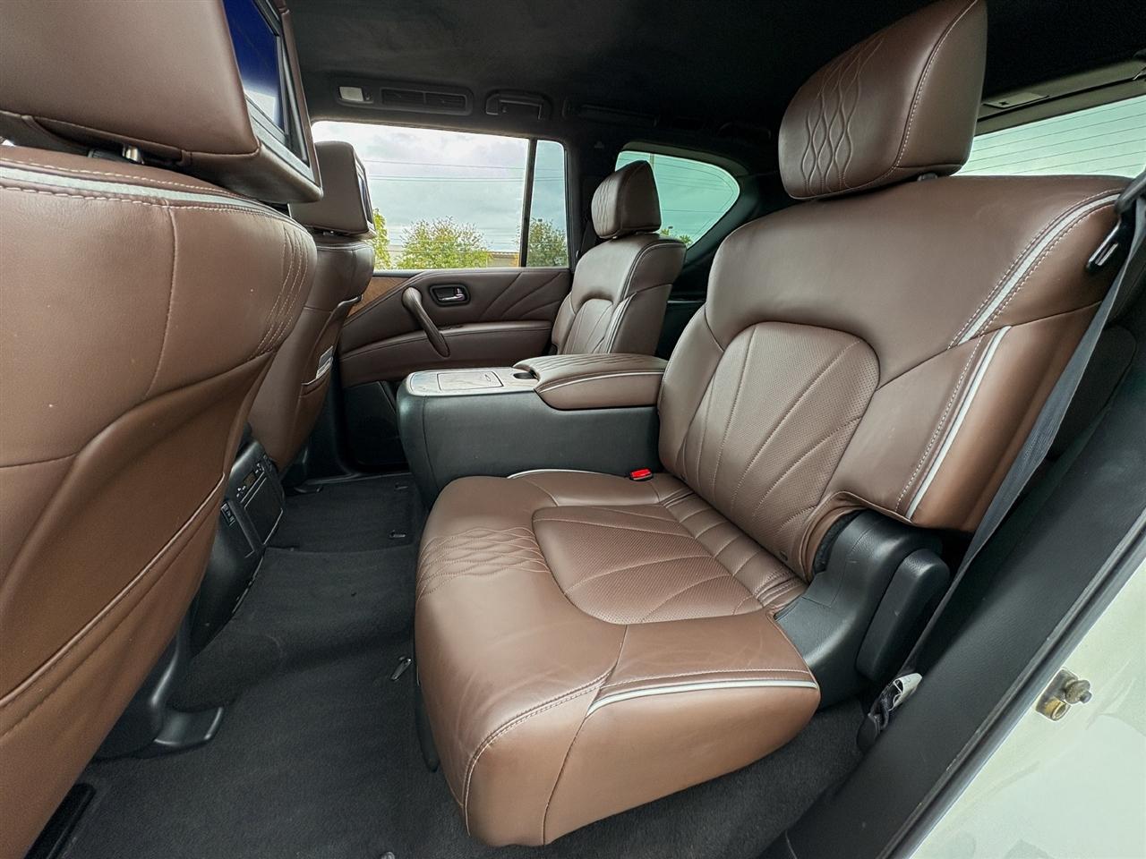 Infiniti QX80  2016