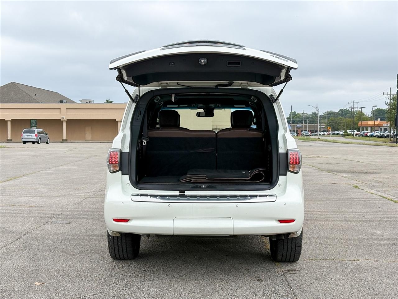 Infiniti QX80  2016