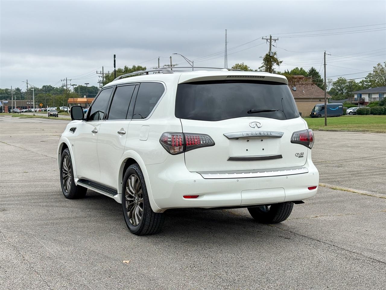 Infiniti QX80  2016