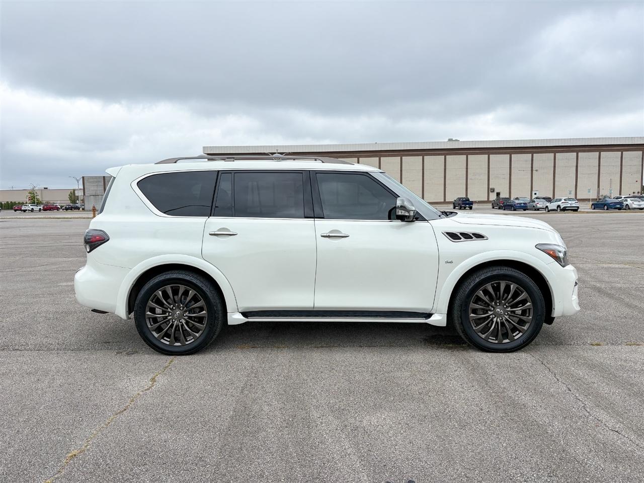 Infiniti QX80  2016