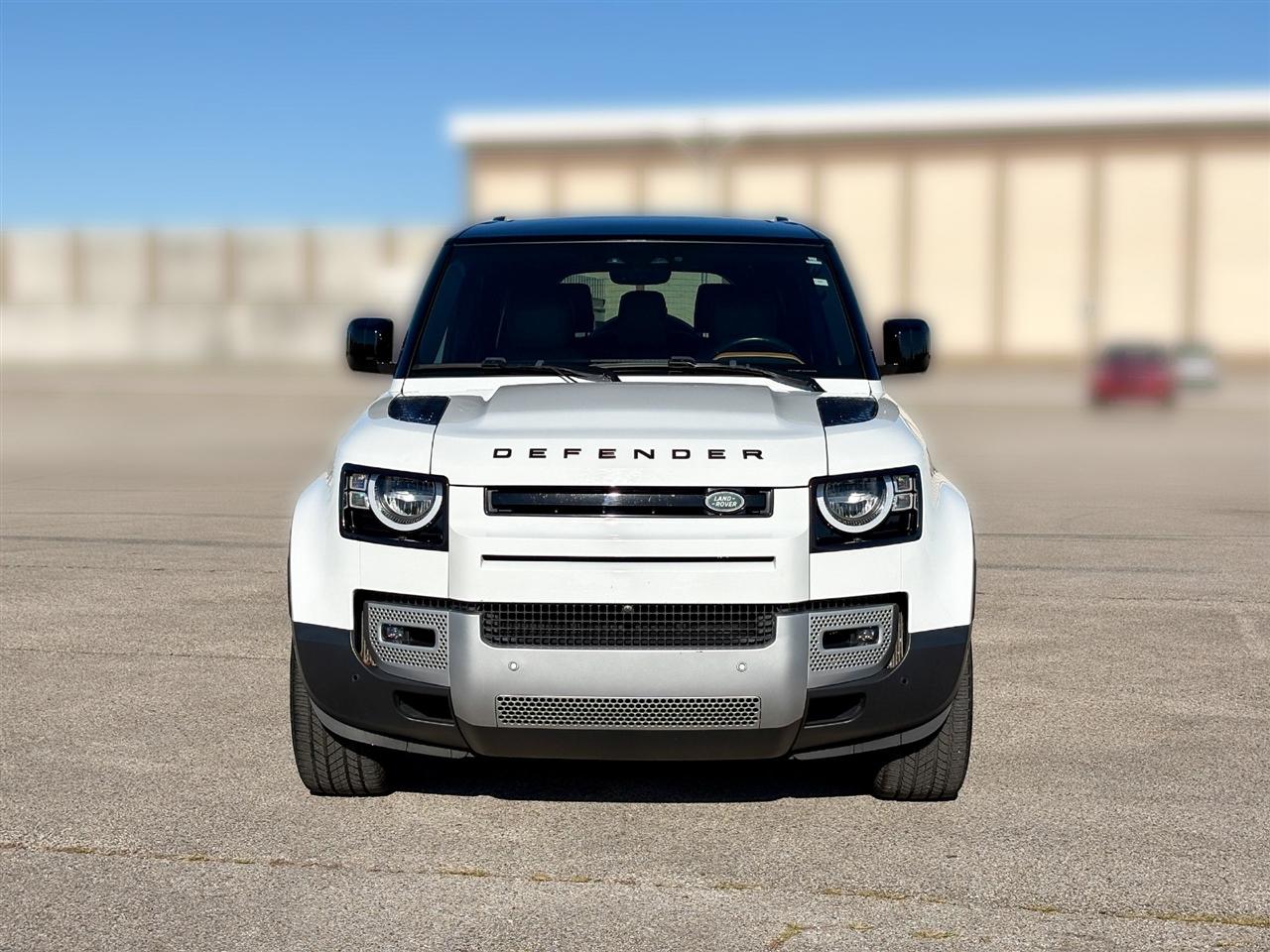 Land Rover Defender  2023