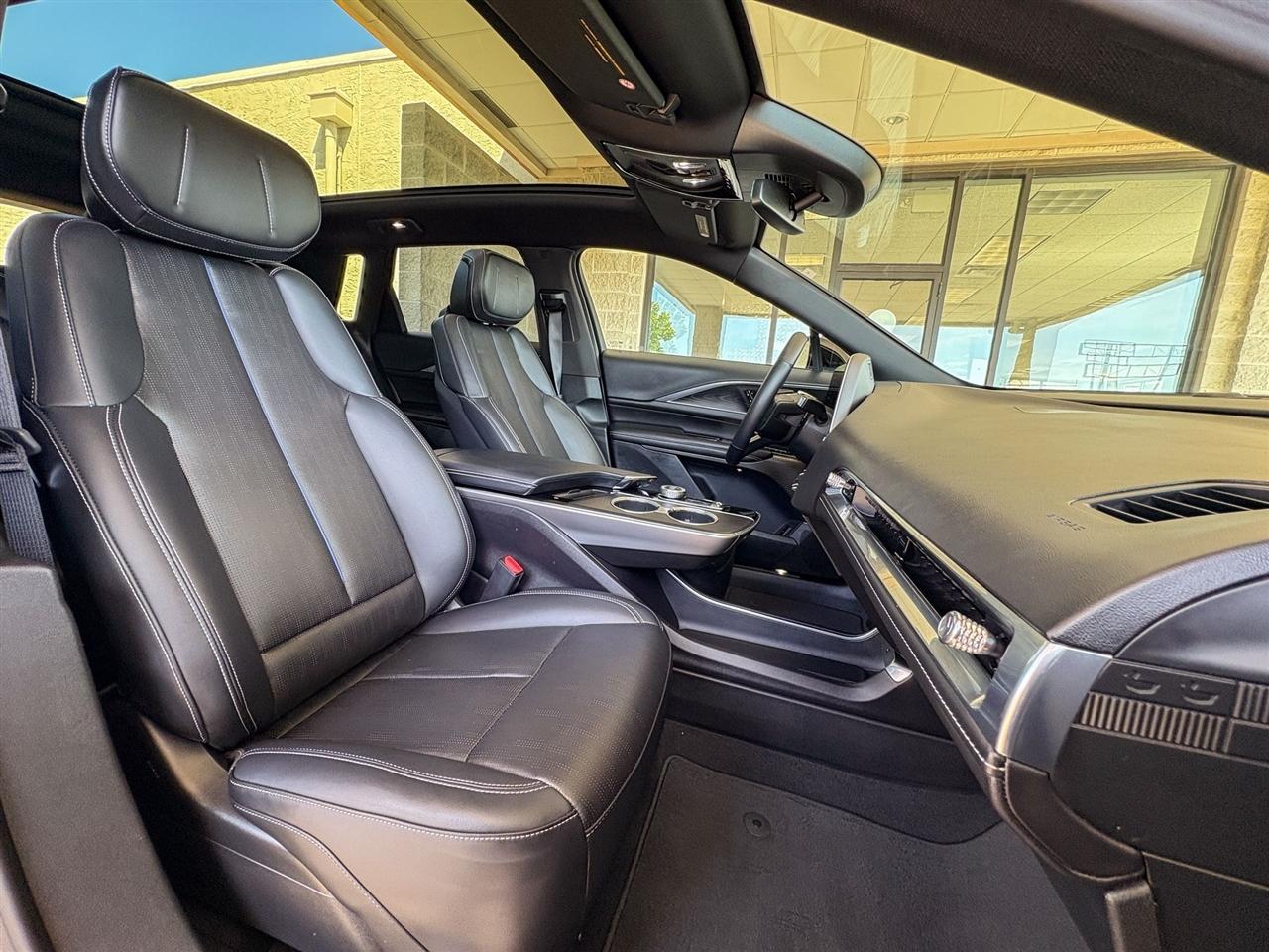 Cadillac Lyriq  2024