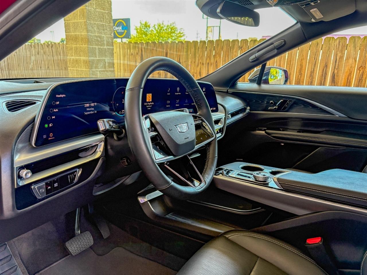 Cadillac Lyriq  2024