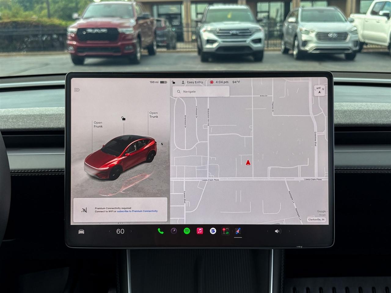 Tesla Model Y  2026