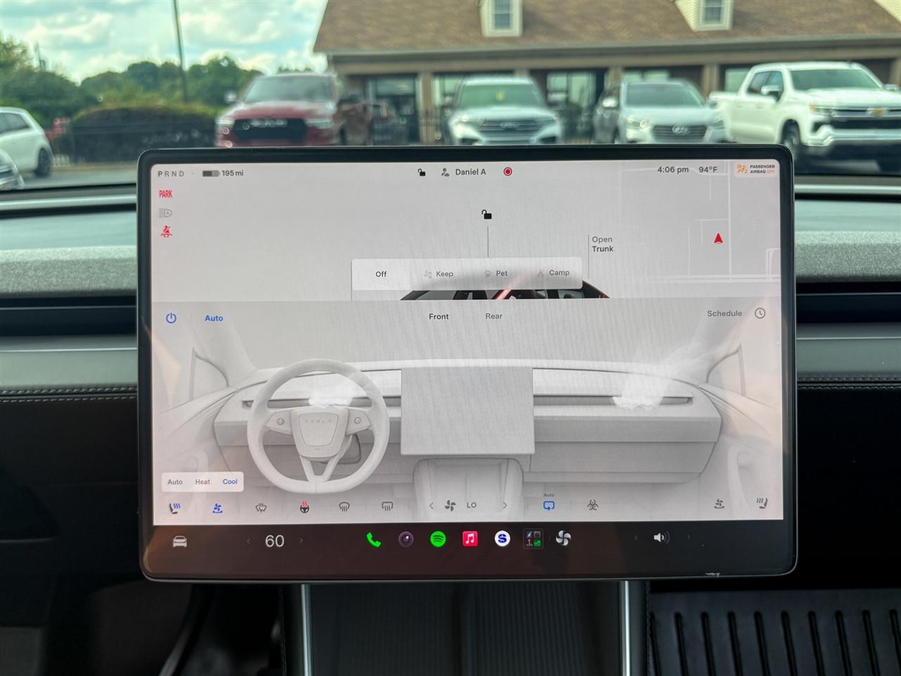 Tesla Model Y  2026