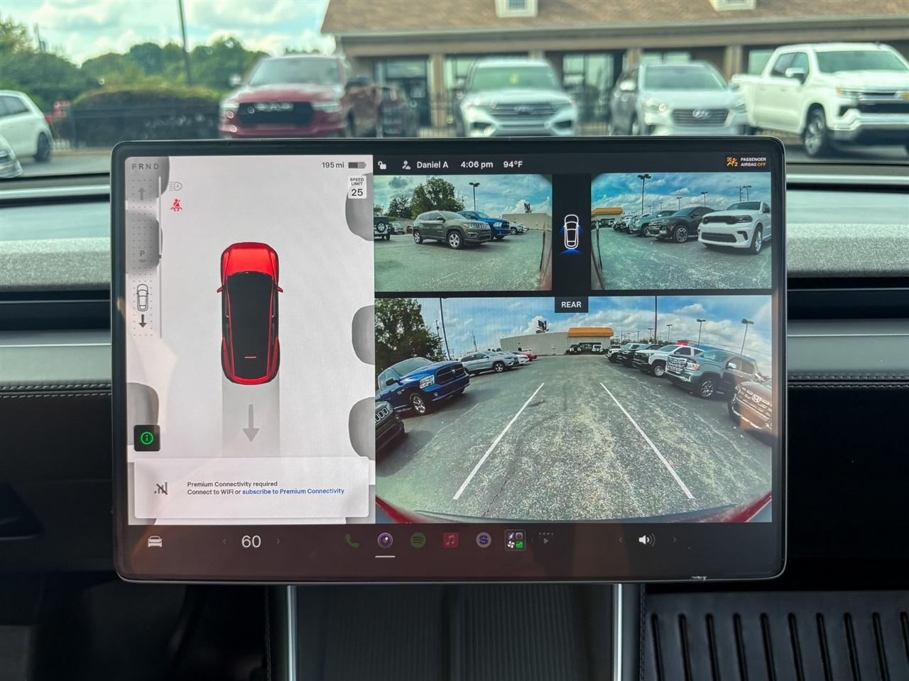 Tesla Model Y  2026