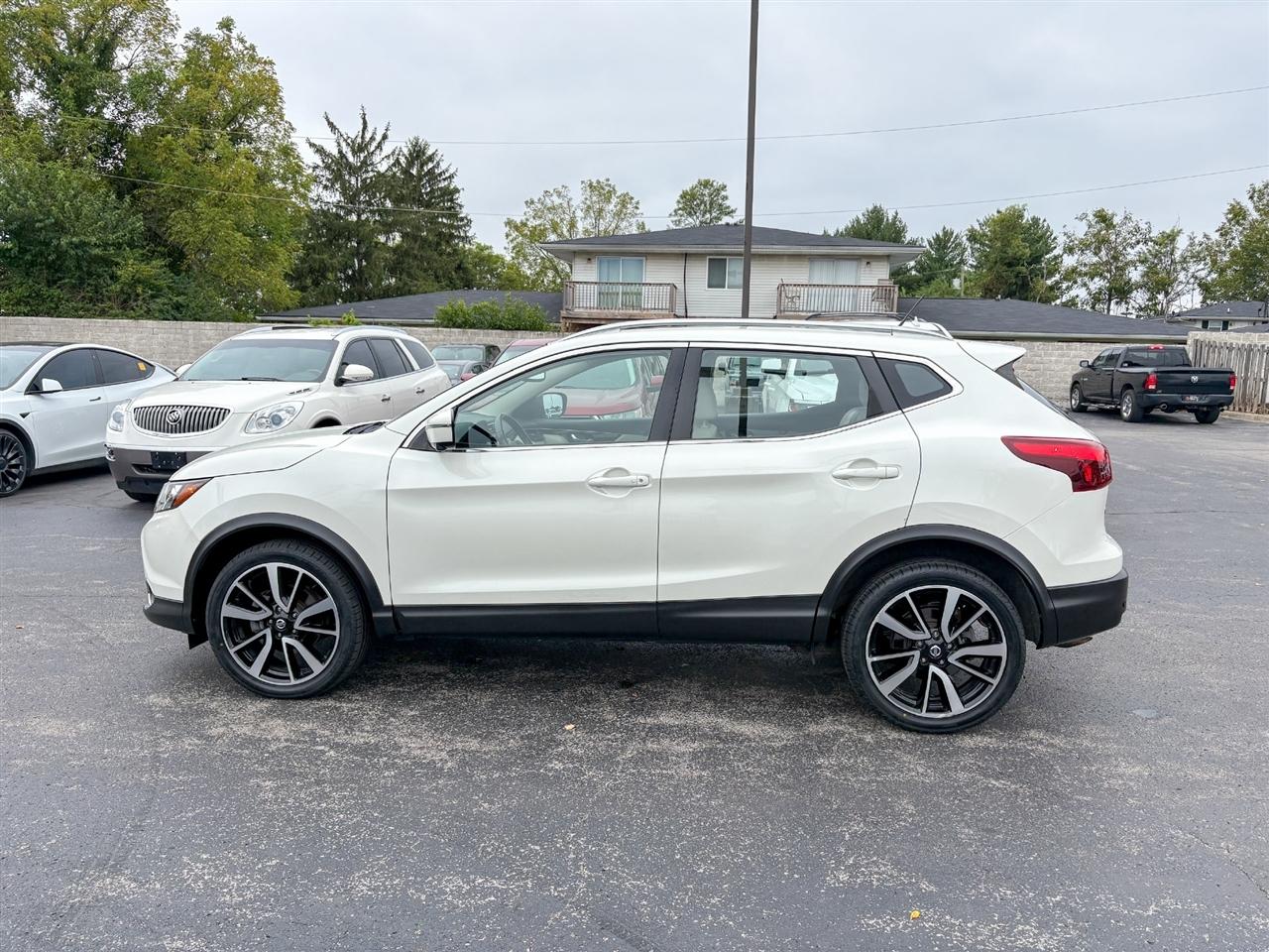 Nissan Rogue Sport  2019