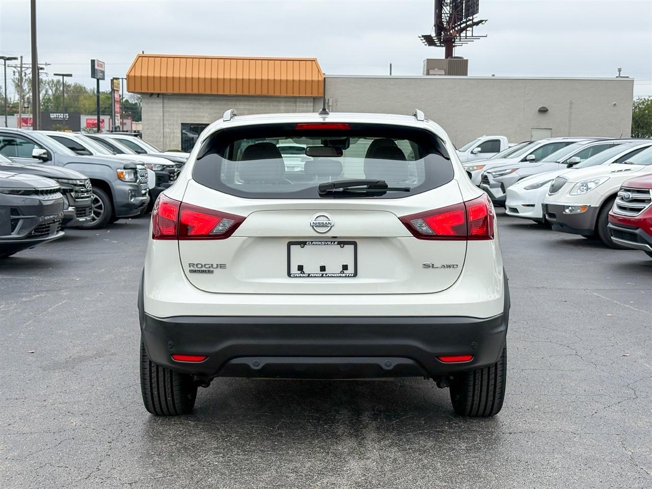 Nissan Rogue Sport  2019