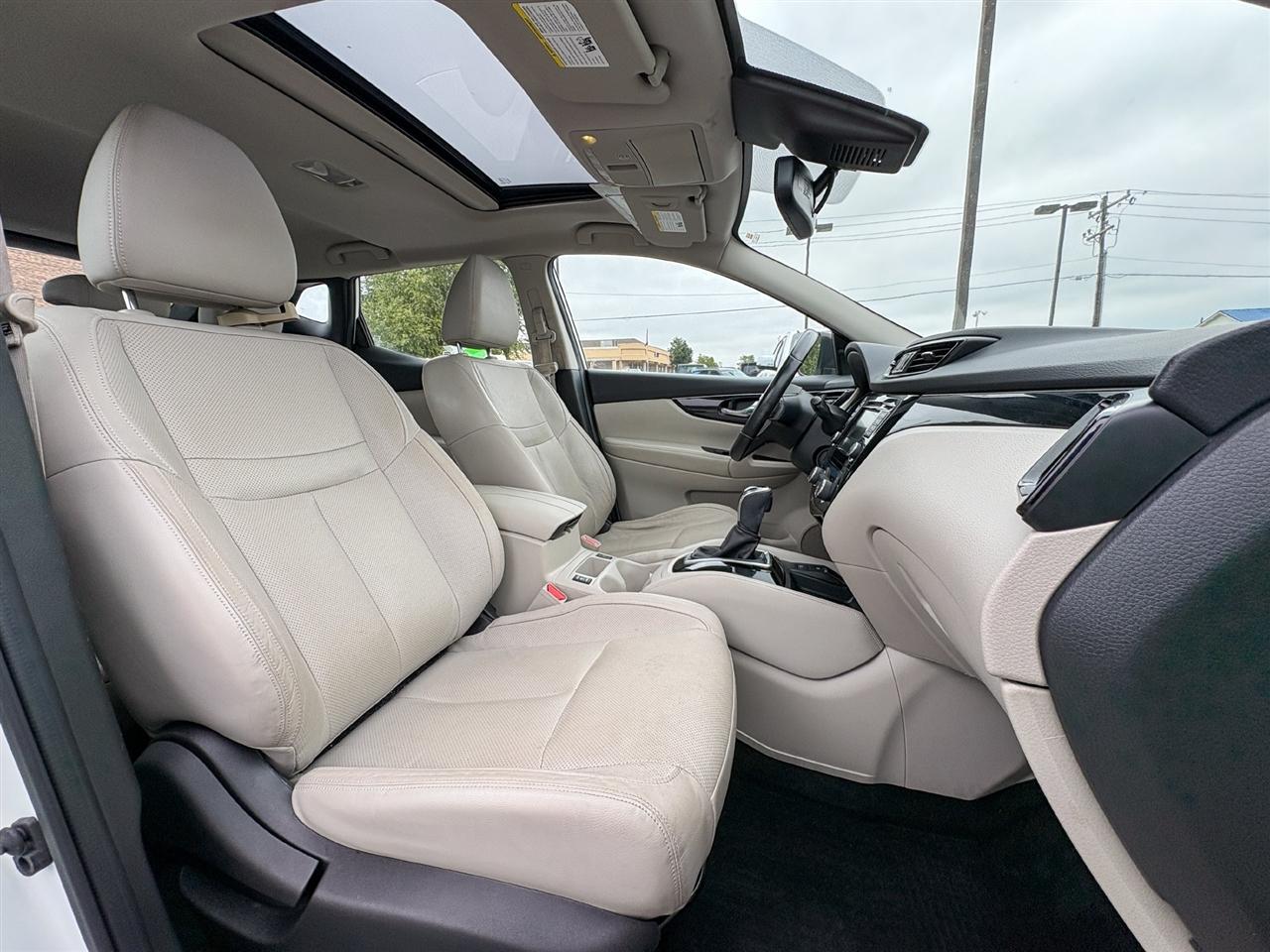 Nissan Rogue Sport  2019