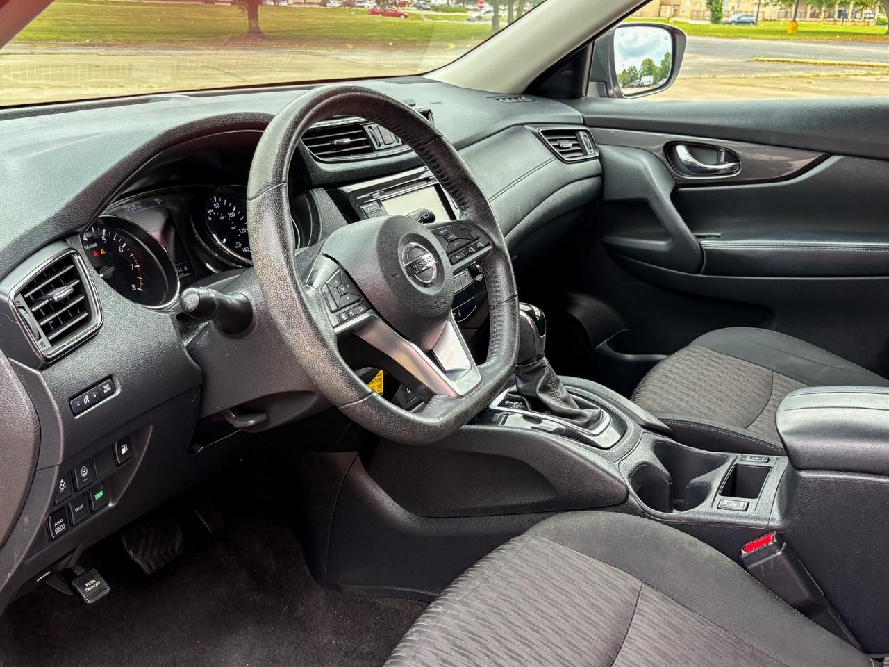 Nissan Rogue  2019