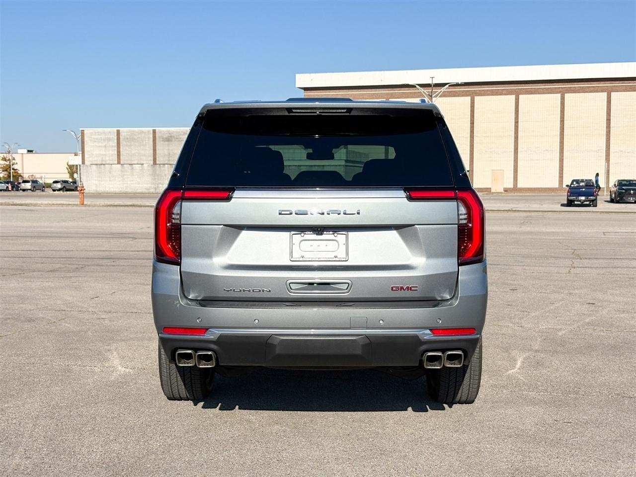 GMC Yukon XL Denali 4WD 2026