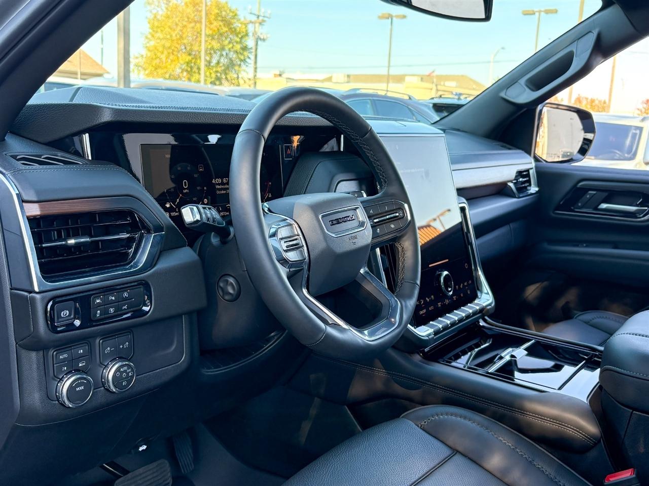 GMC Yukon XL Denali 4WD 2026