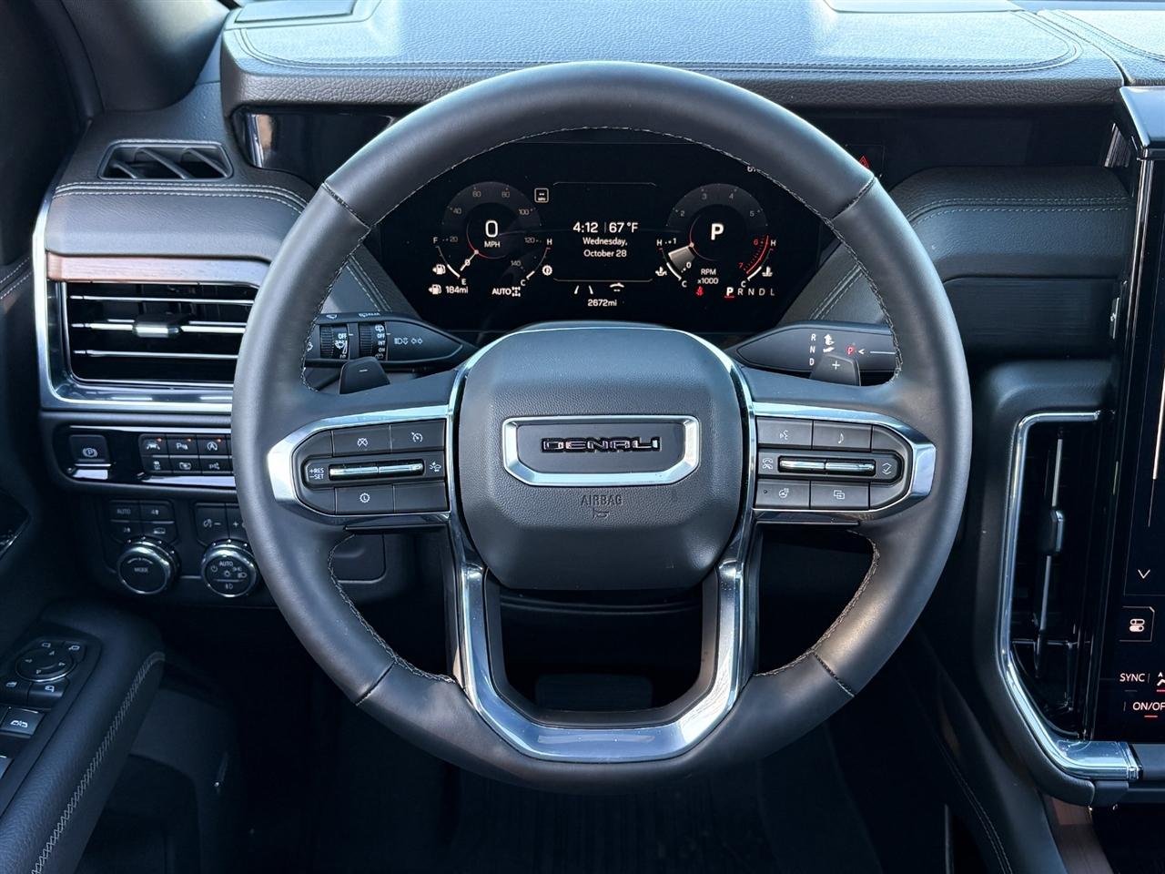 GMC Yukon XL Denali 4WD 2026
