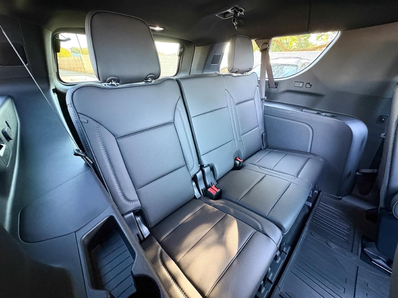GMC Yukon XL Denali 4WD 2026