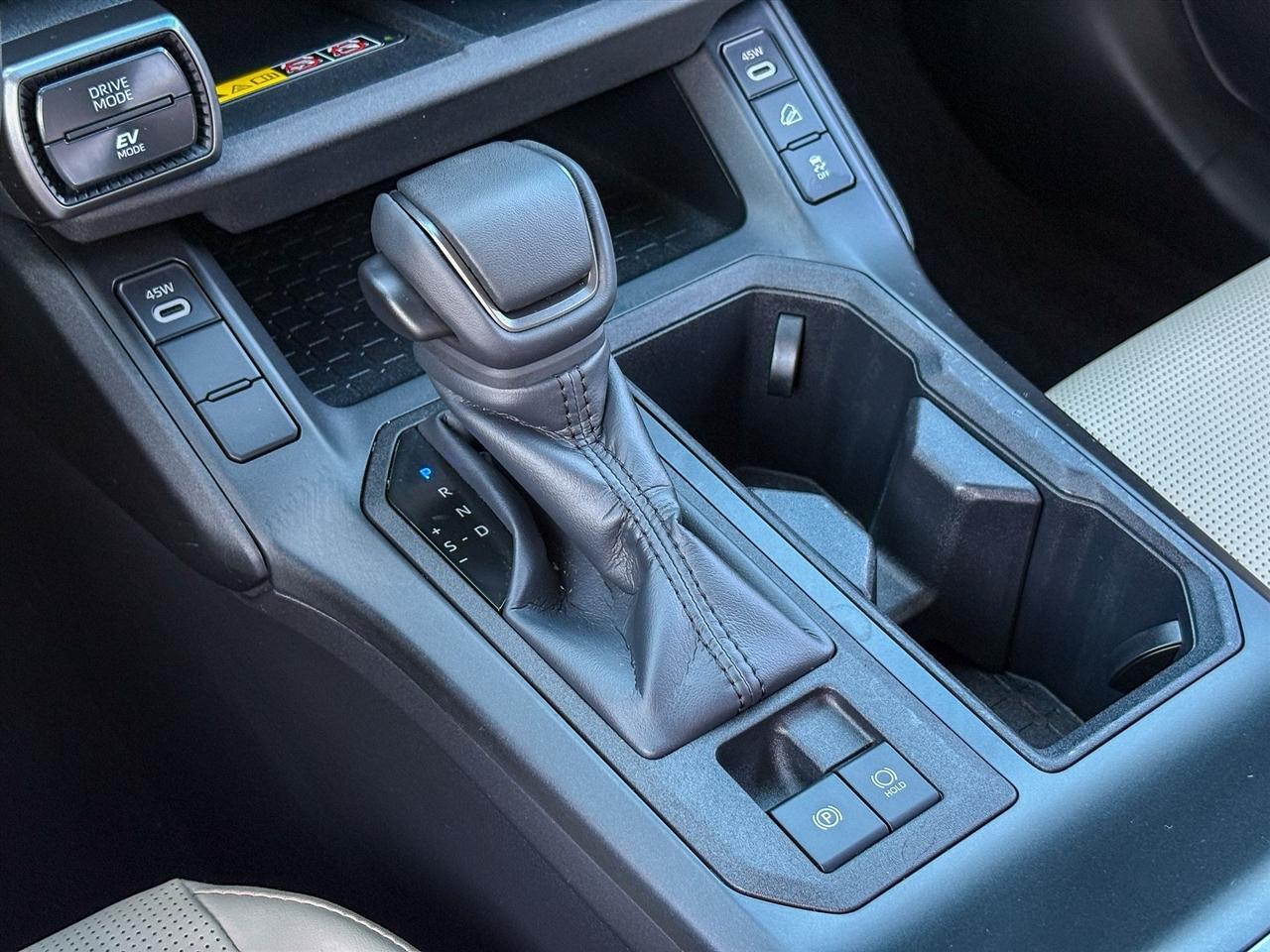 Toyota RAV4  2026