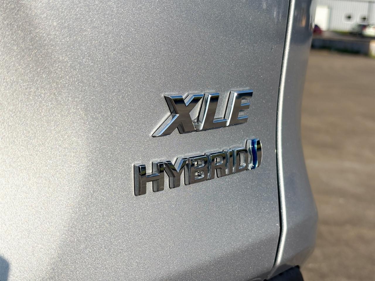 Toyota RAV4  2022