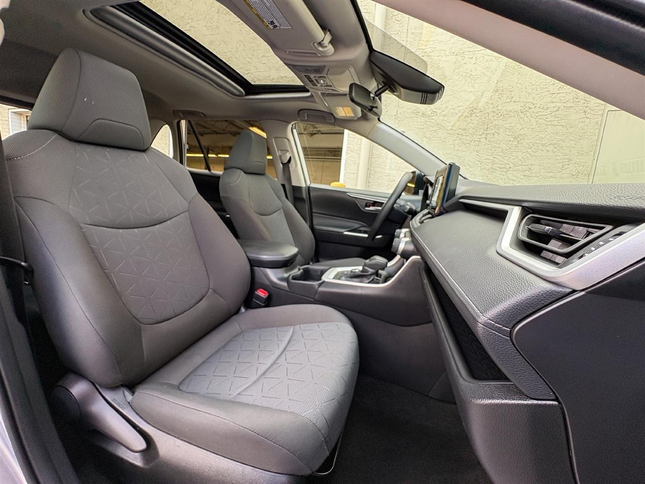 Toyota RAV4  2022