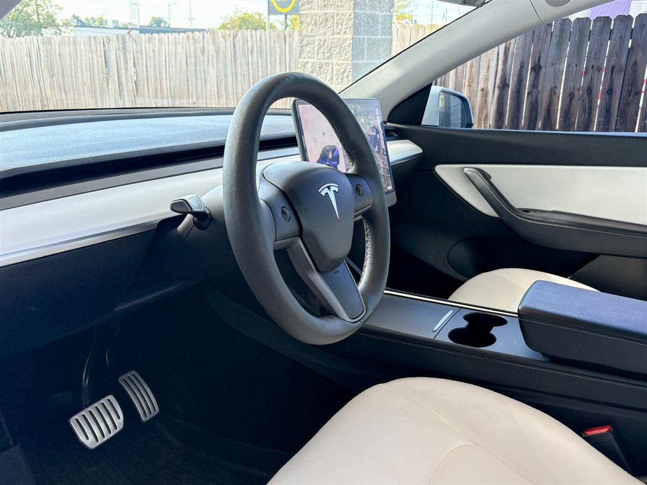 Tesla Model Y  2022