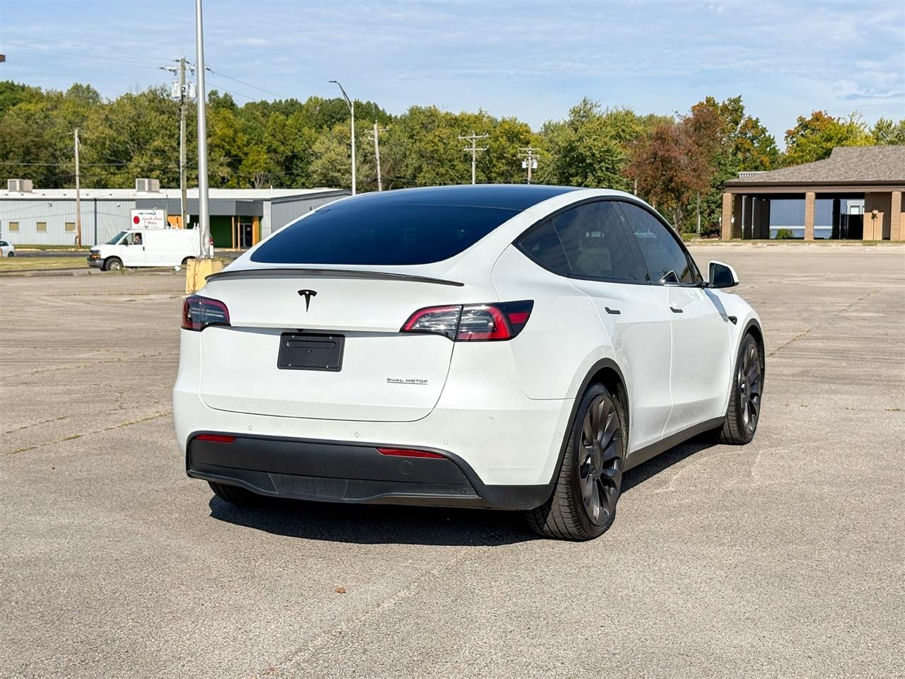 Tesla Model Y  2022