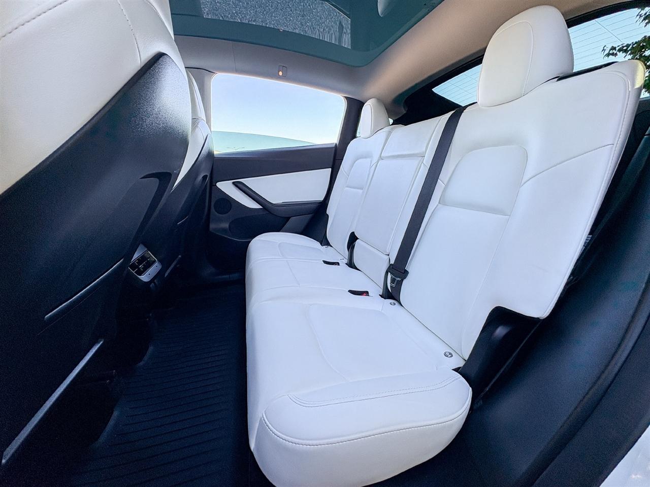 Tesla Model Y  2022