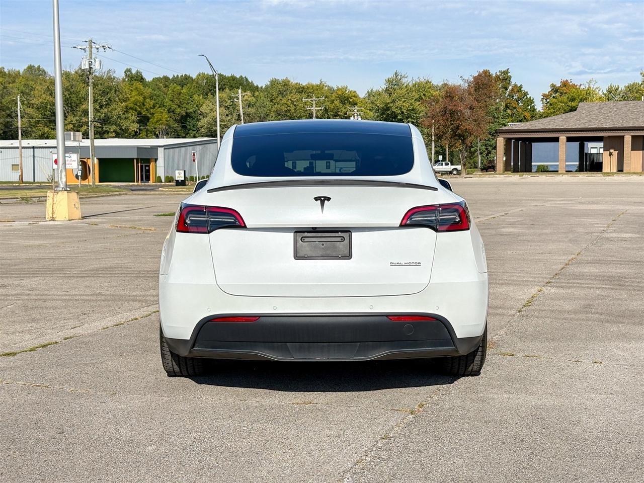 Tesla Model Y  2022