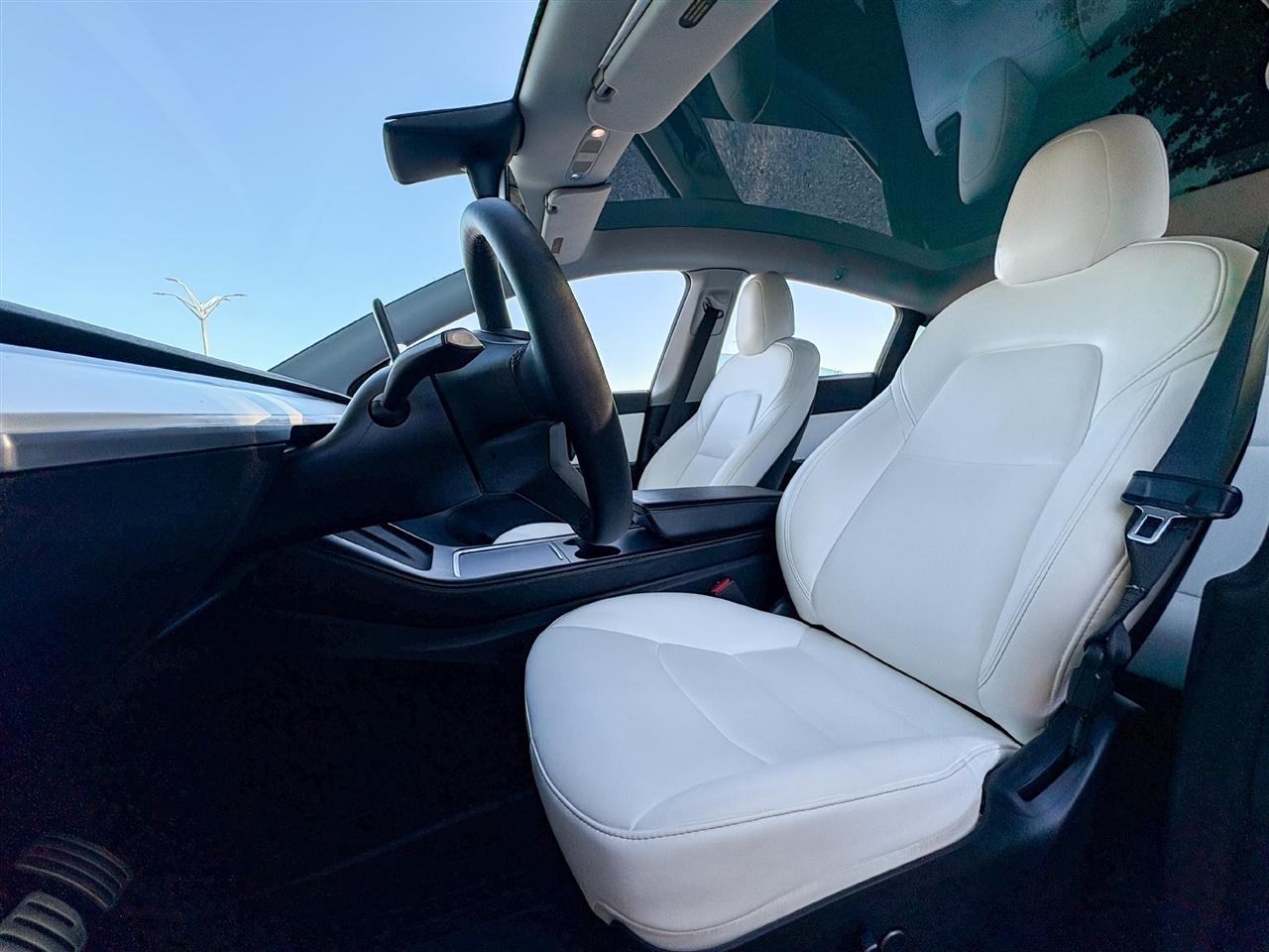 Tesla Model Y  2022
