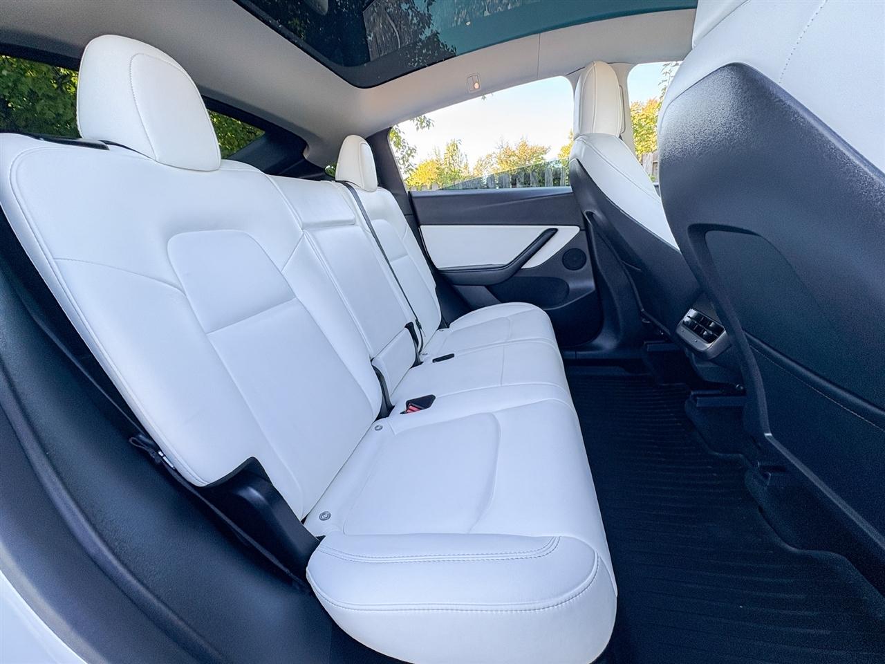 Tesla Model Y  2022