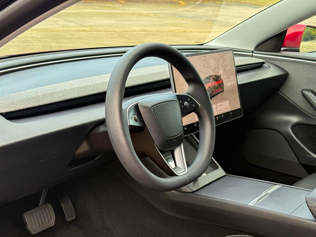 Tesla Model 3  2025