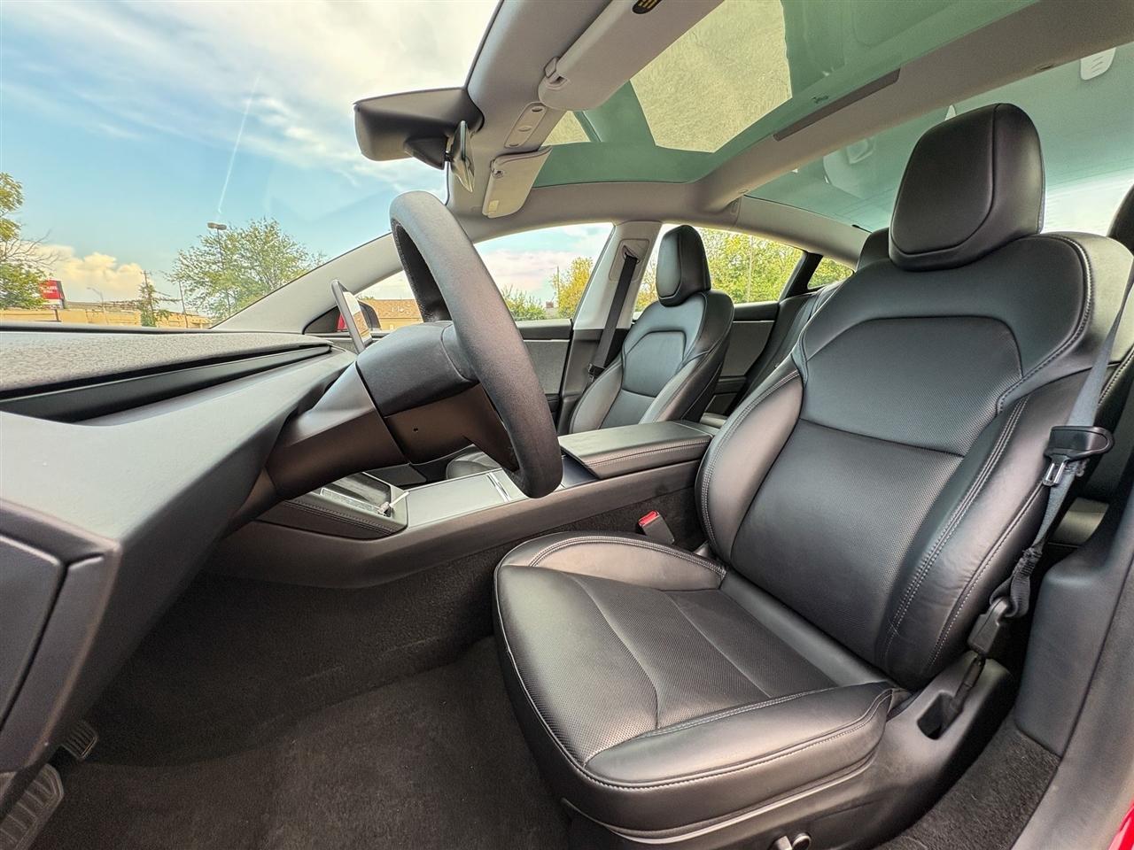 Tesla Model 3  2025