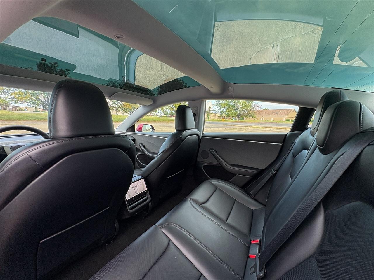 Tesla Model 3  2025