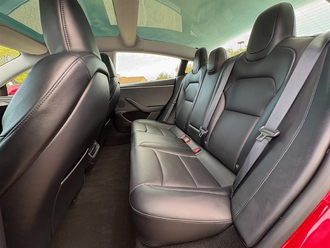 Tesla Model 3  2025