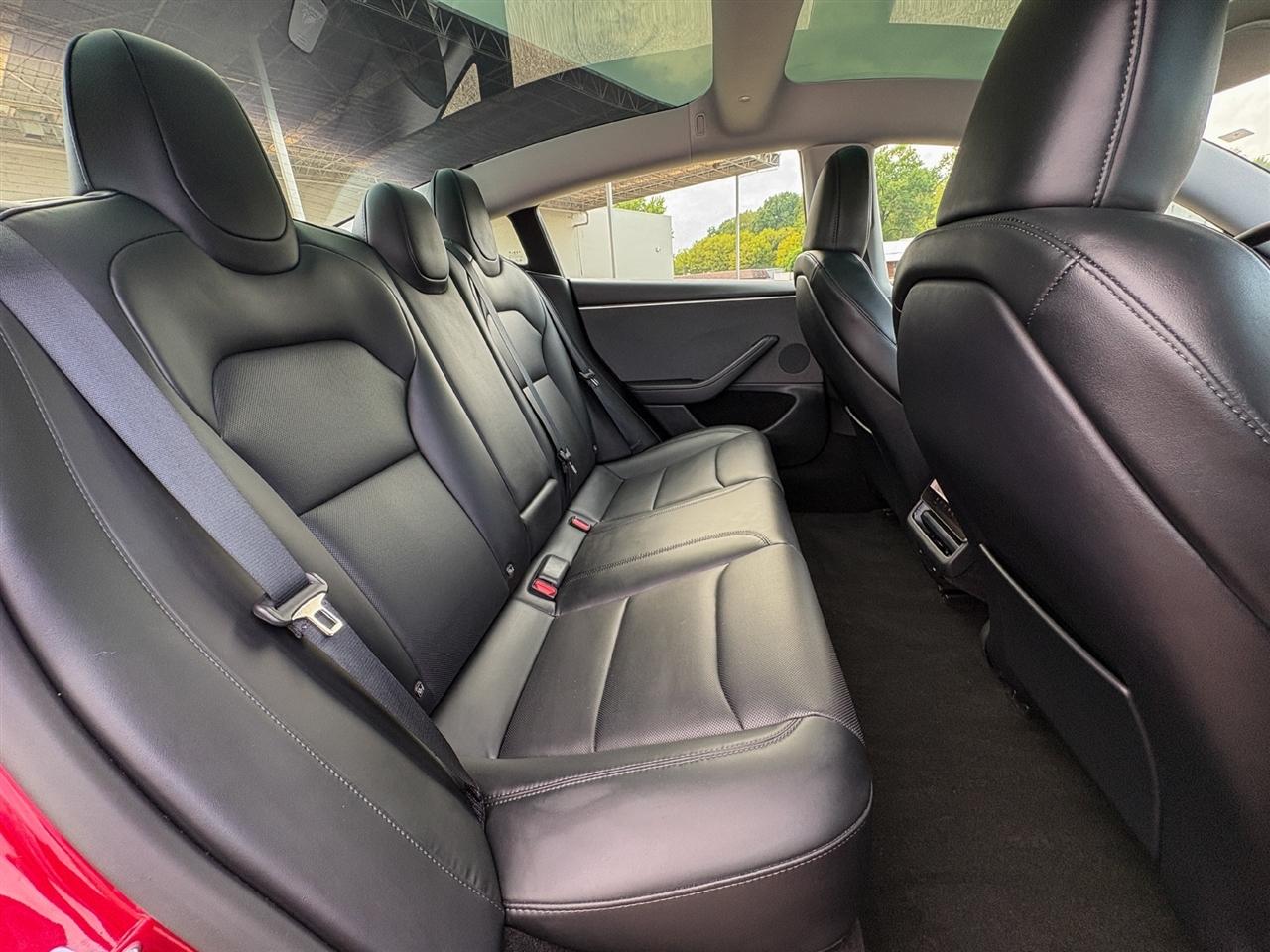 Tesla Model 3  2025