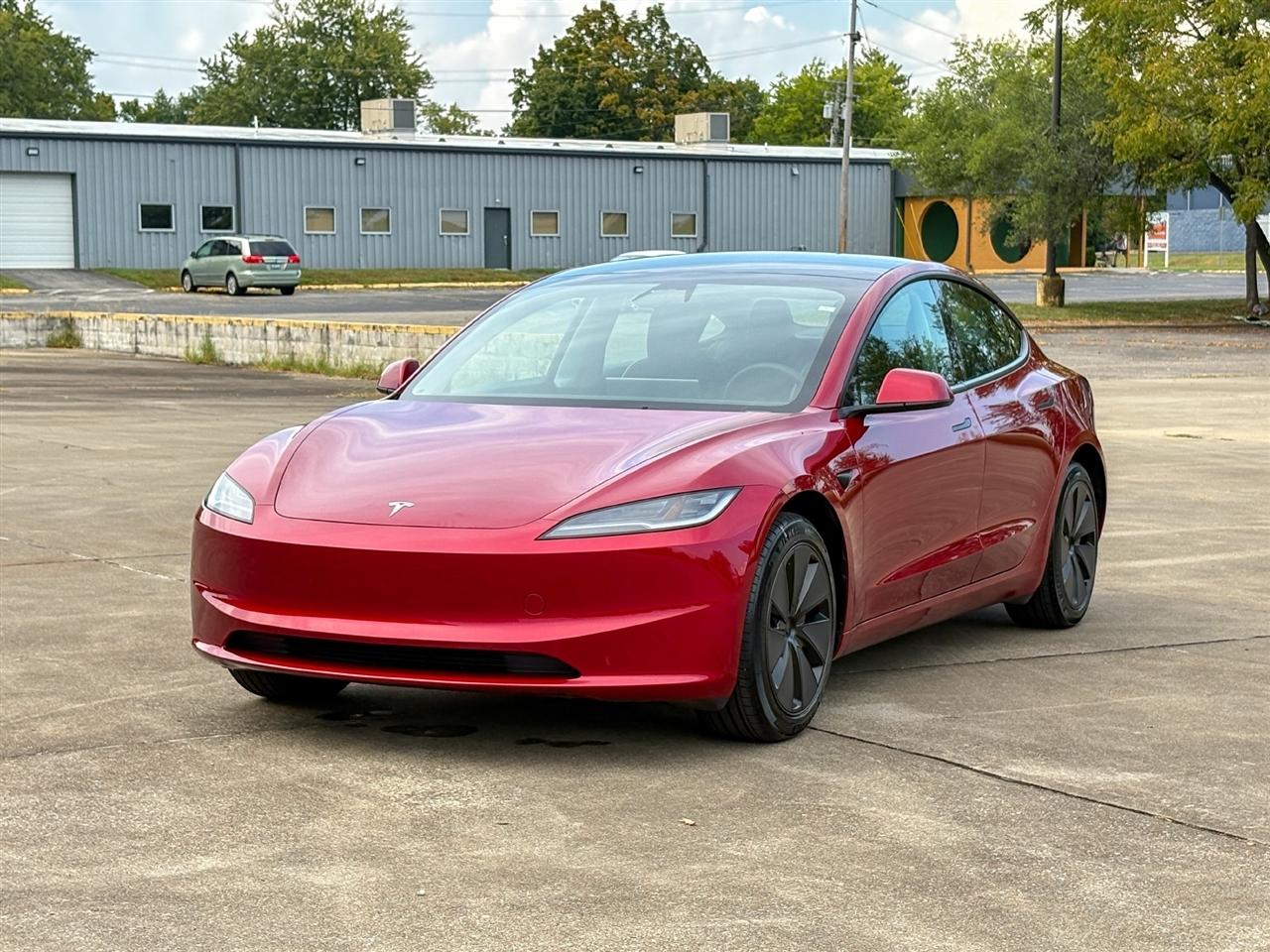 Tesla Model 3  2025