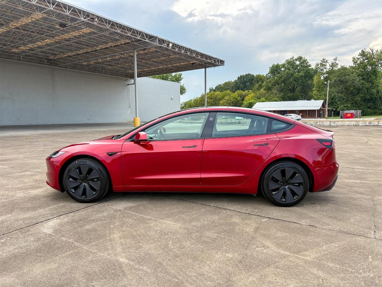 Tesla Model 3  2025