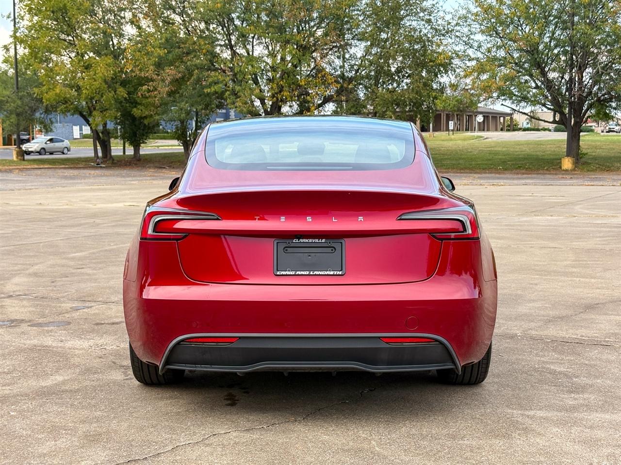 Tesla Model 3  2025