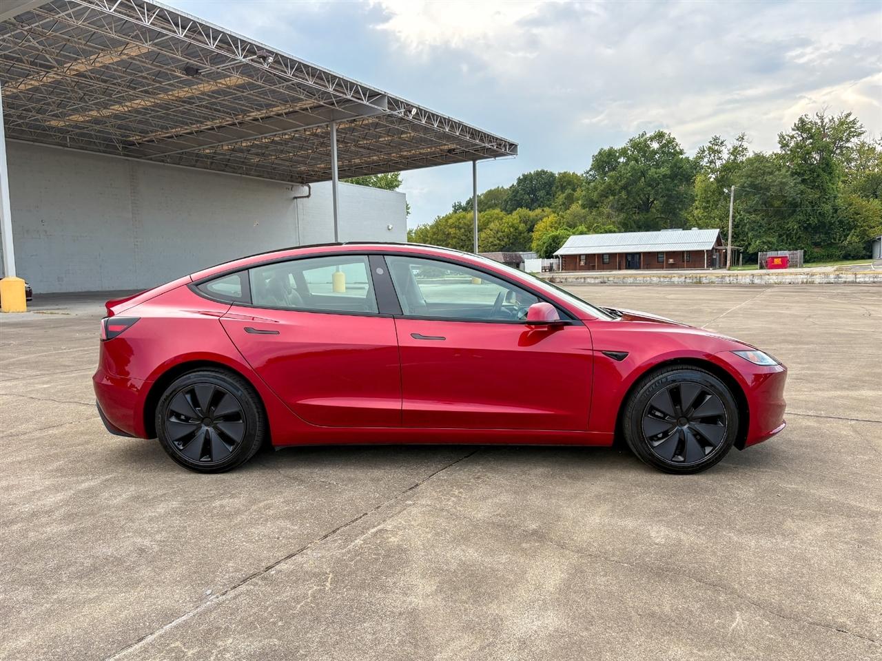 Tesla Model 3  2025
