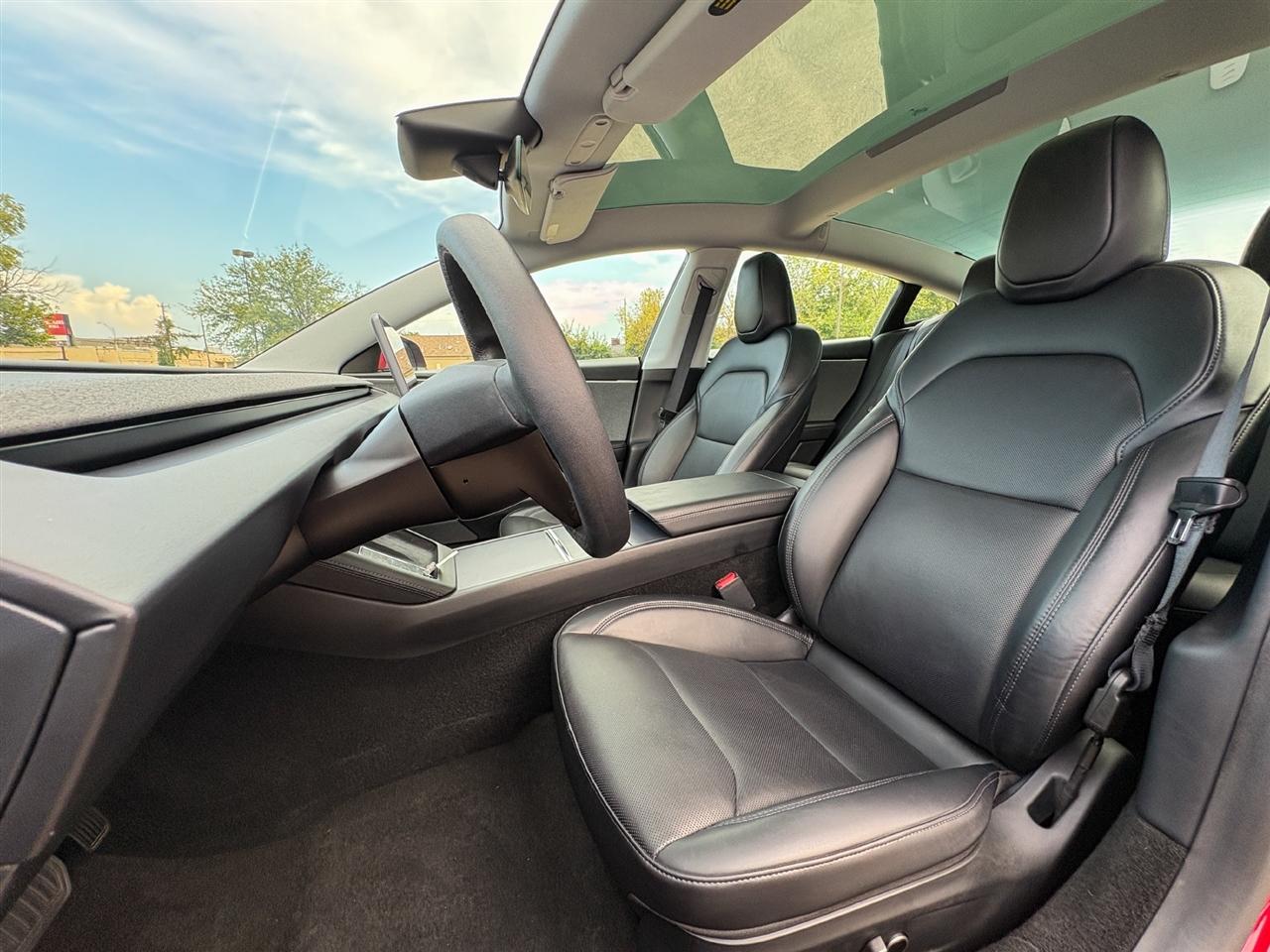 Tesla Model 3  2025