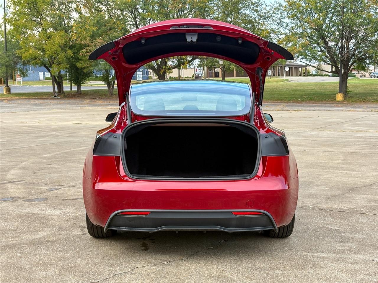 Tesla Model 3  2025