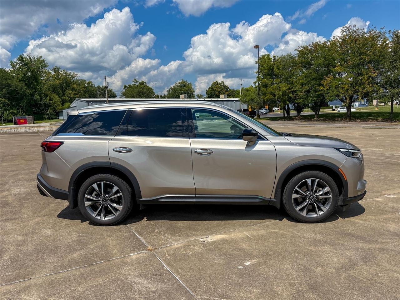 Infiniti QX60  2023
