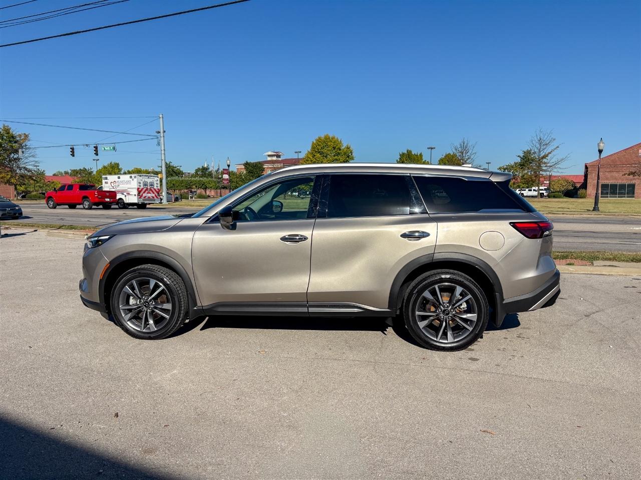 Infiniti QX60  2023