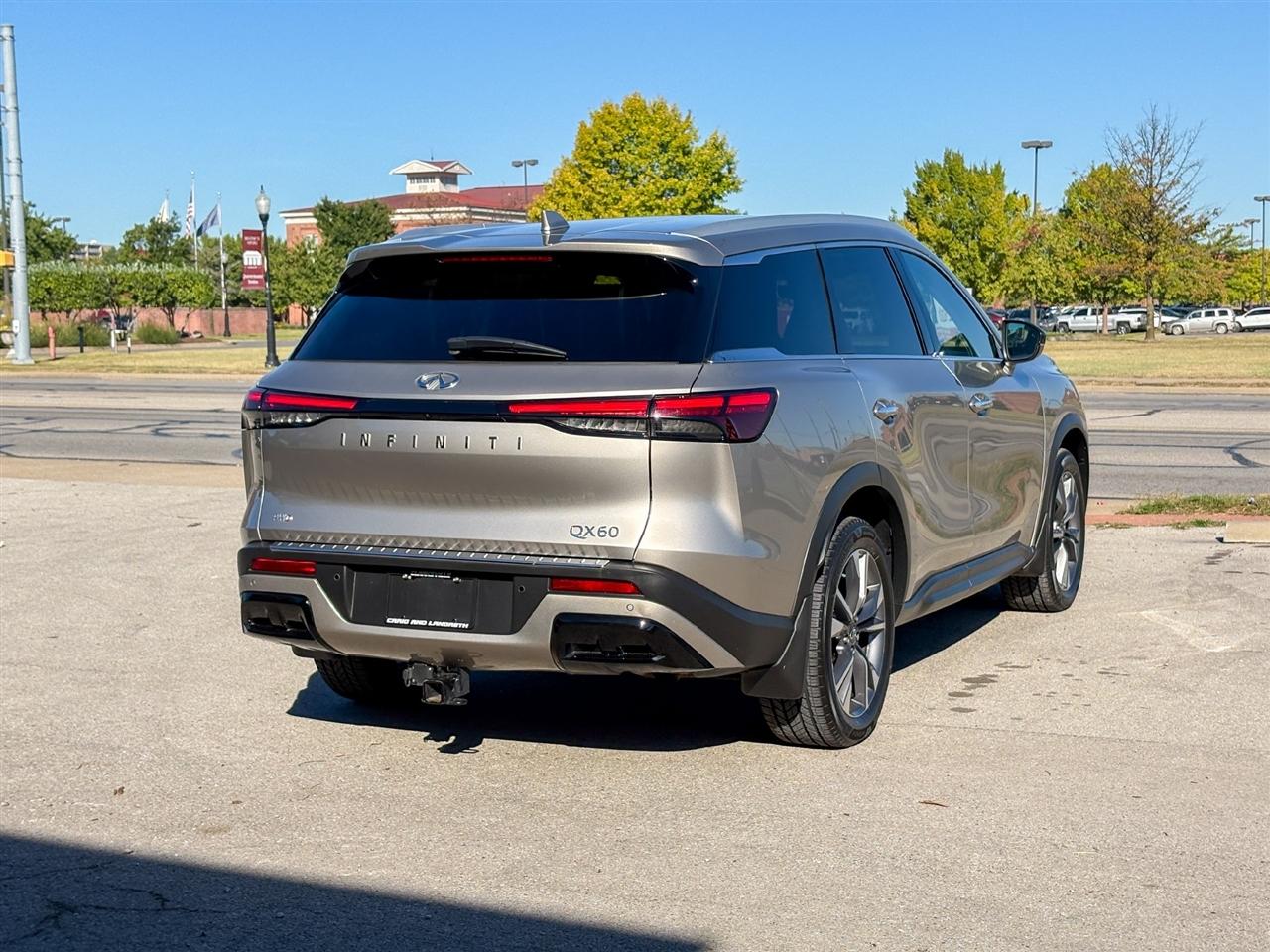 Infiniti QX60  2023