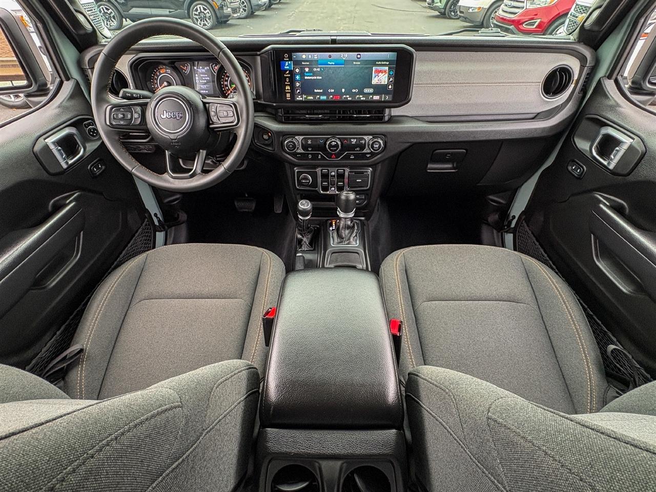 Jeep Wrangler  2024