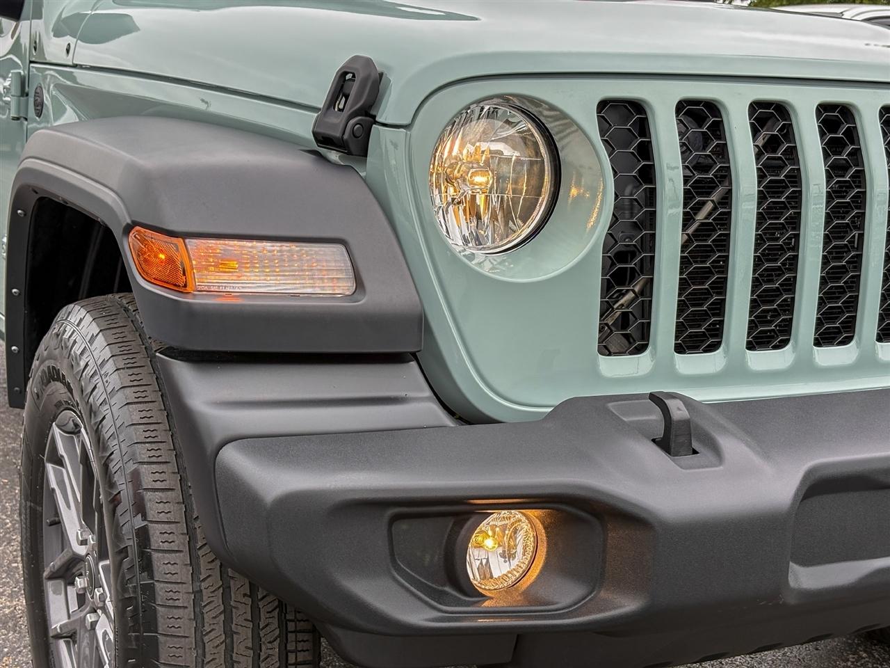 Jeep Wrangler  2024