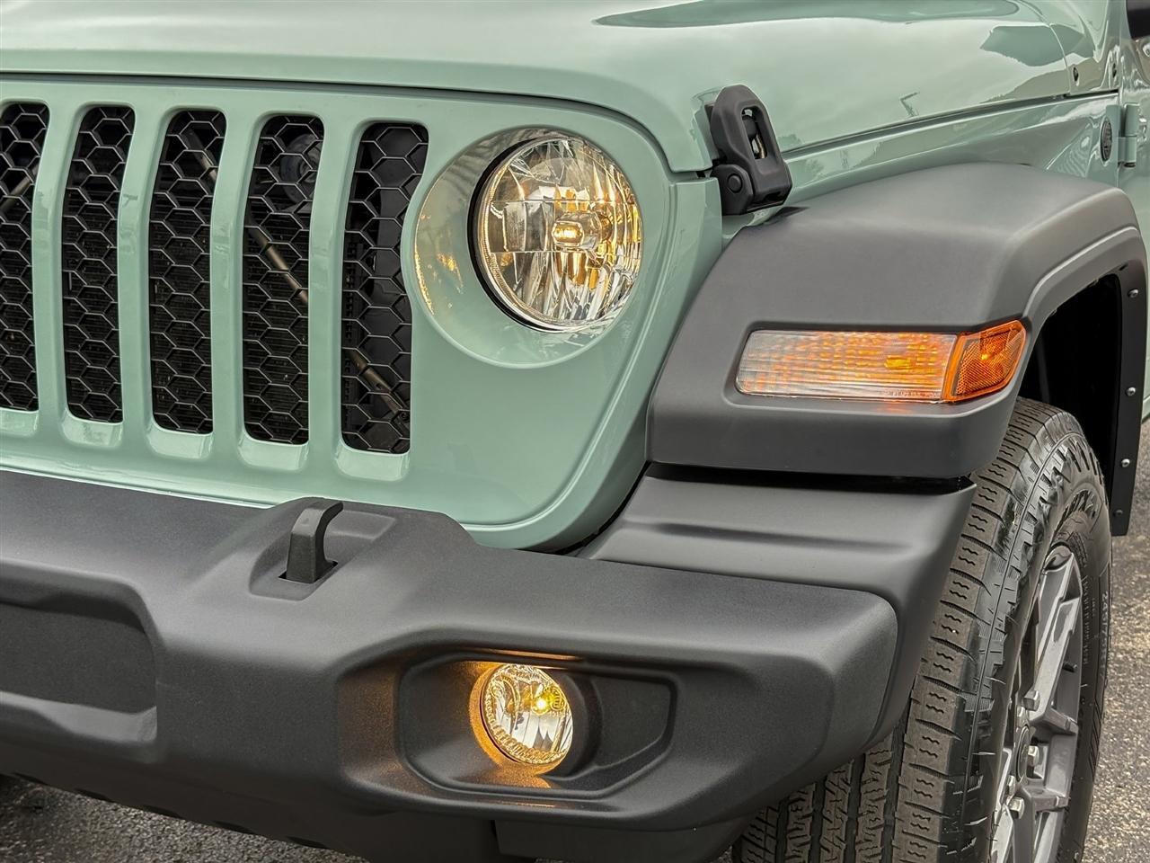 Jeep Wrangler  2024