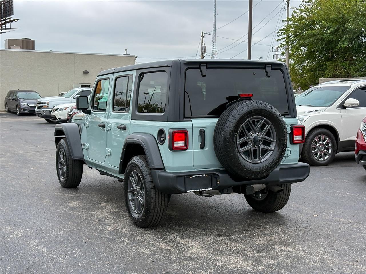 Jeep Wrangler  2024
